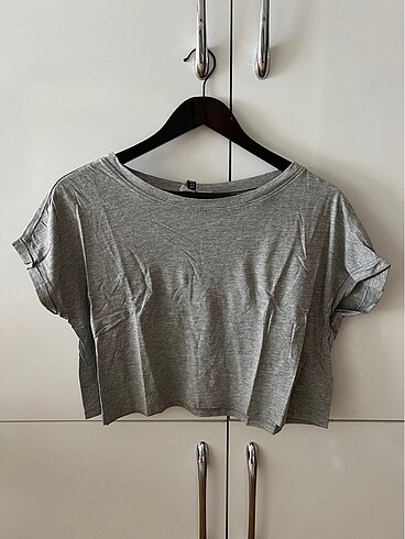 H&M Tshirt