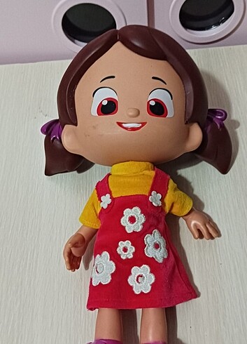 Oyuncak bebek Niloya 
