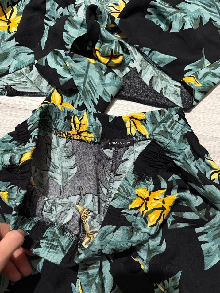 Çiçekli Püsküllü Kısa Bohem Tulum - Görsel 2