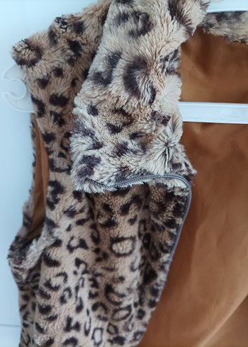 Kahverengi Leopar Desenli Kürklü Kadın Yelek - Görsel 2