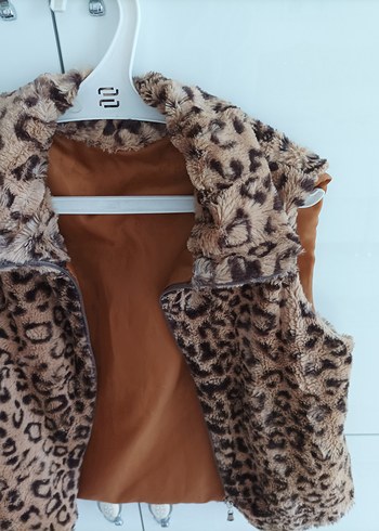 Kahverengi Leopar Desenli Kürklü Kadın Yelek - Görsel 3