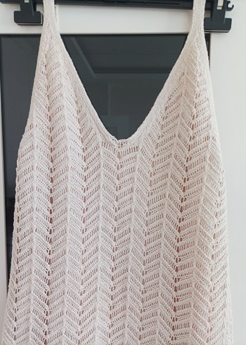 Bej V Yaka Dantel Detaylı Uzun Kadın Elbise - Görsel 3