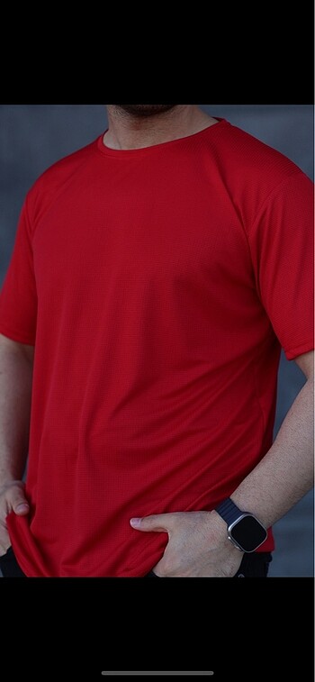 Kırmızı Naylon Tişört