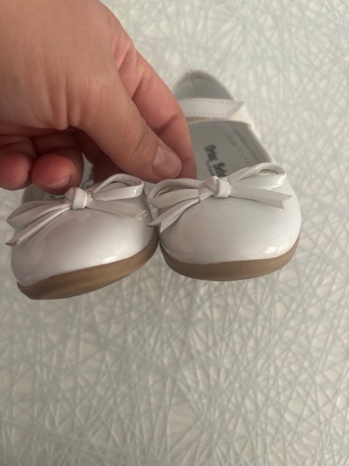 Kız Çocuk Beyaz Fiyonklu Babet Ayakkabı - Görsel 2