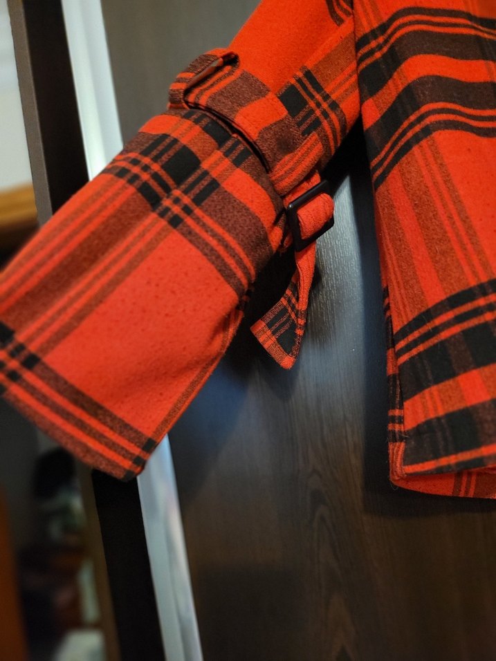 Düğmeli Kırmızı Mini Kadın Ceket - Görsel 4