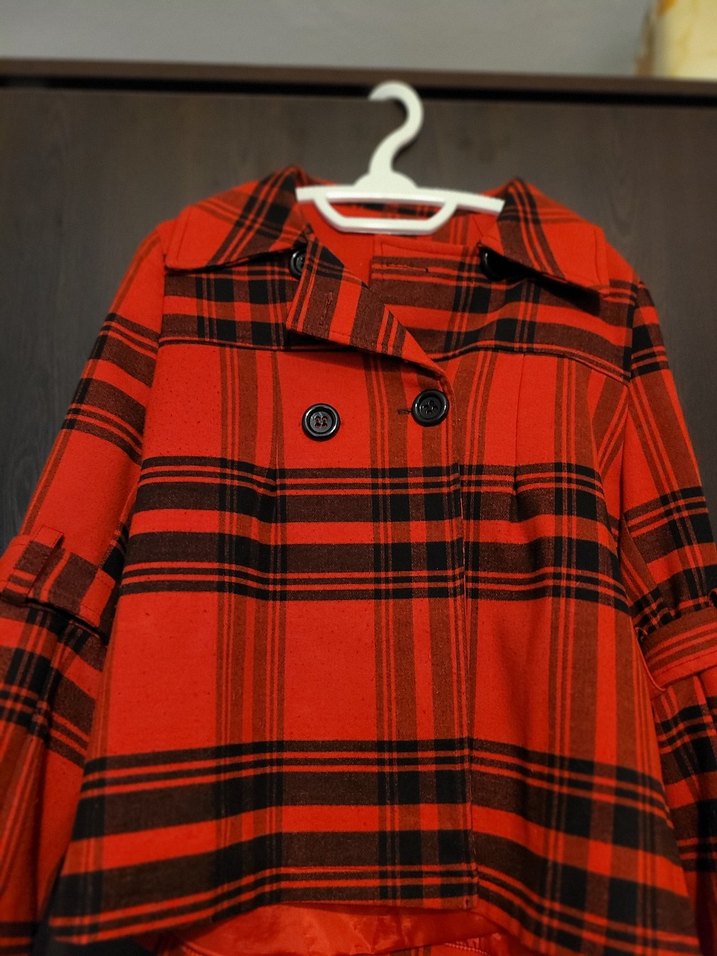 Düğmeli Kırmızı Mini Kadın Ceket - Görsel 2