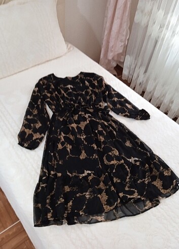 Leoparlı elbise