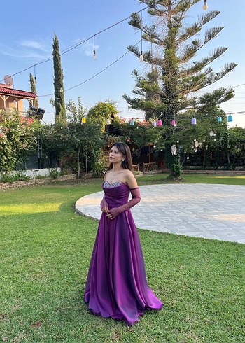Mor Uzun Drapeli Straplez Kadın Abiye - Görsel 2