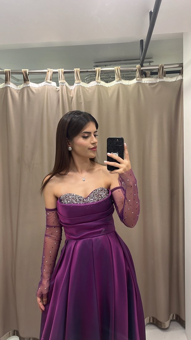 Mor Uzun Drapeli Straplez Kadın Abiye - Görsel 4