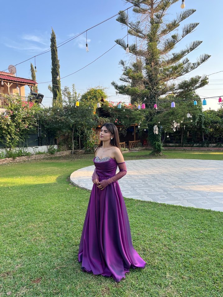 Mor Uzun Drapeli Straplez Kadın Abiye - Görsel 2