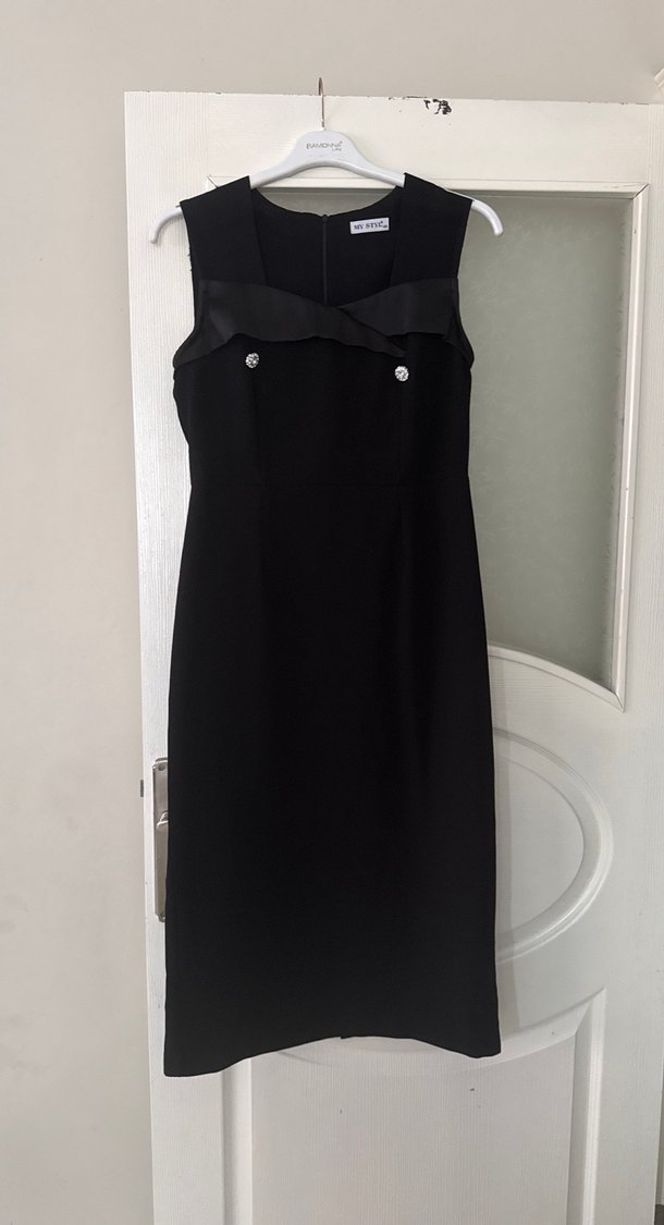 Siyah Straplez Midi Gotik Mezuniyet Elbisesi - Görsel 4