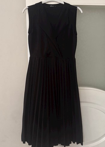 Siyah V Yaka Kısa Kadın Tulum - Görsel 3