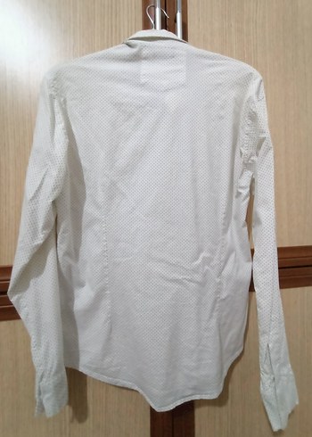 Düğmeli V Yaka Kısa Kollu Erkek Gömlek - Görsel 3