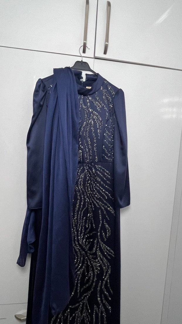 Uzun Kollu Lacivert Payetli Abiye Elbise - Görsel 2