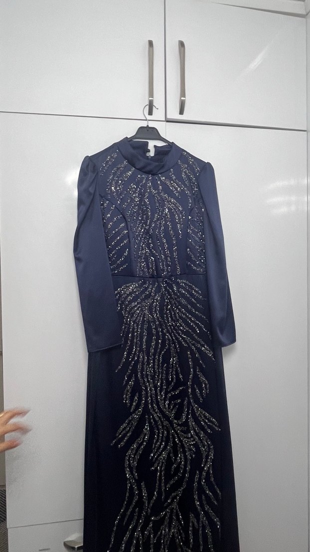 Uzun Kollu Lacivert Payetli Abiye Elbise - Görsel 4