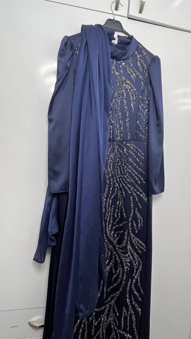 Uzun Kollu Lacivert Payetli Abiye Elbise - Görsel 3