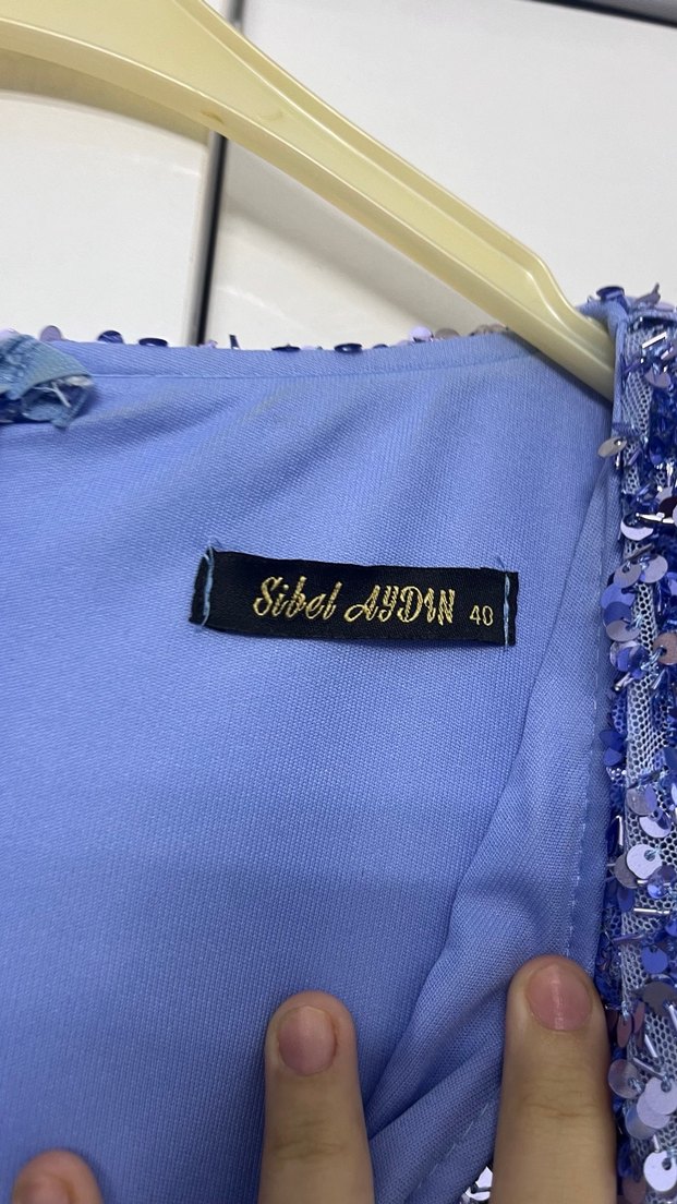 Uzun Kollu Mor Parlak Abiye Elbise - Görsel 3