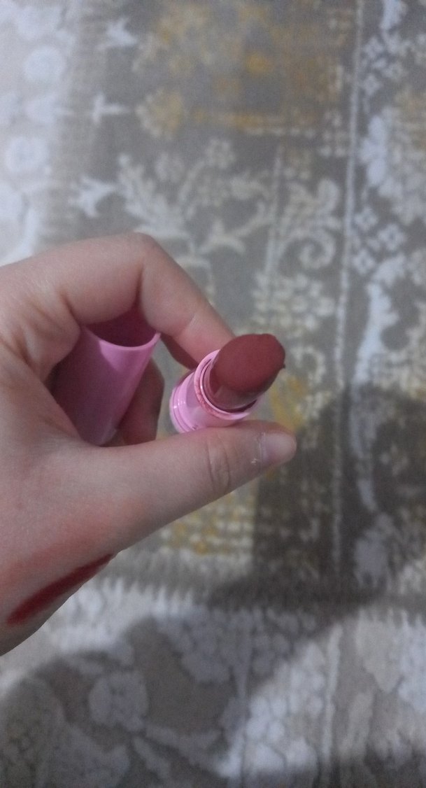 Kırmızı ruj - Görsel 2