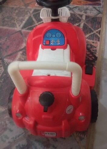 Beden kırmızı Renk Pilsan akülü araç...