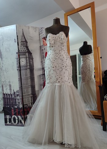 Straplez Uzun Kuyruklu Beyaz Prenses Gelinlik - Görsel 5