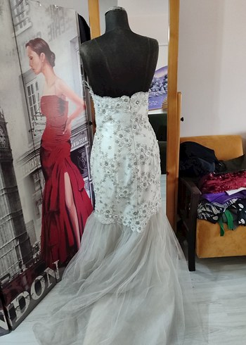 Straplez Uzun Kuyruklu Beyaz Prenses Gelinlik - Görsel 7