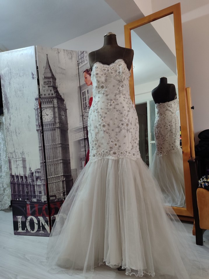 Straplez Uzun Kuyruklu Beyaz Prenses Gelinlik - Görsel 5