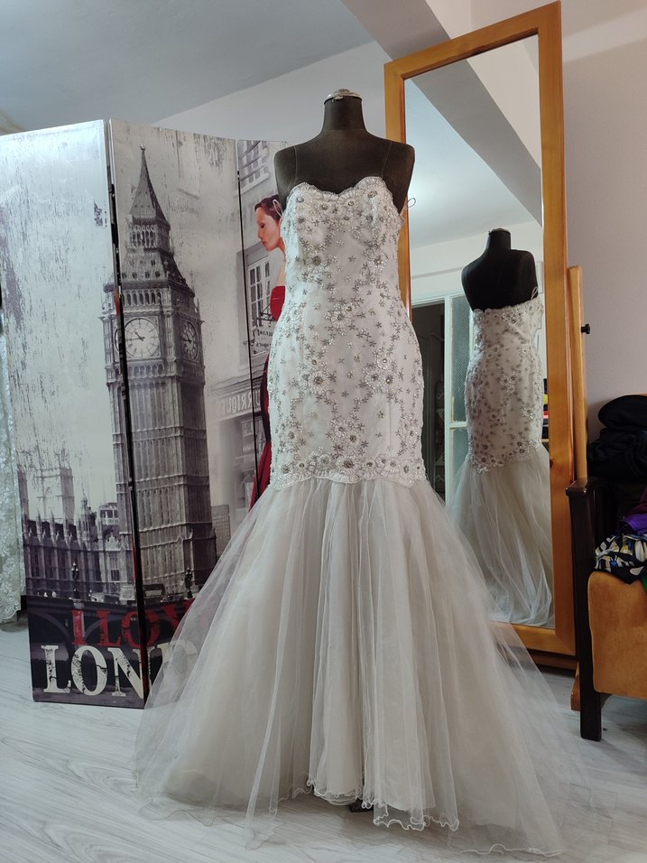 Straplez Uzun Kuyruklu Beyaz Prenses Gelinlik - Görsel 2