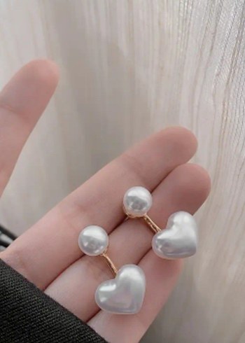 Beyaz Kalp ve İnci Midi Küpe