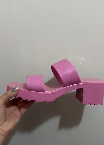 37 Beden Pembe Platform Topuklu Kadın Terlik