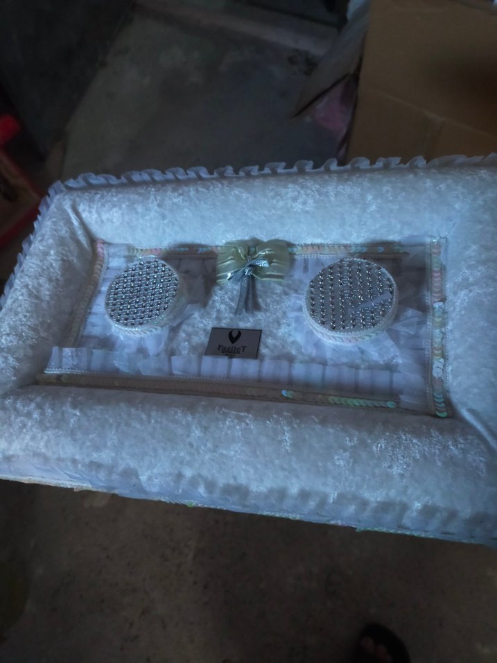 süslü  Beyaz Nisan tepsisi - Görsel 4