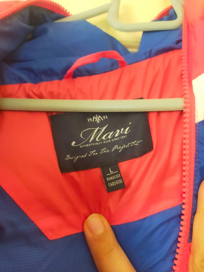 Kırmızı Renkli Fermuarlı Yelek - Görsel 2