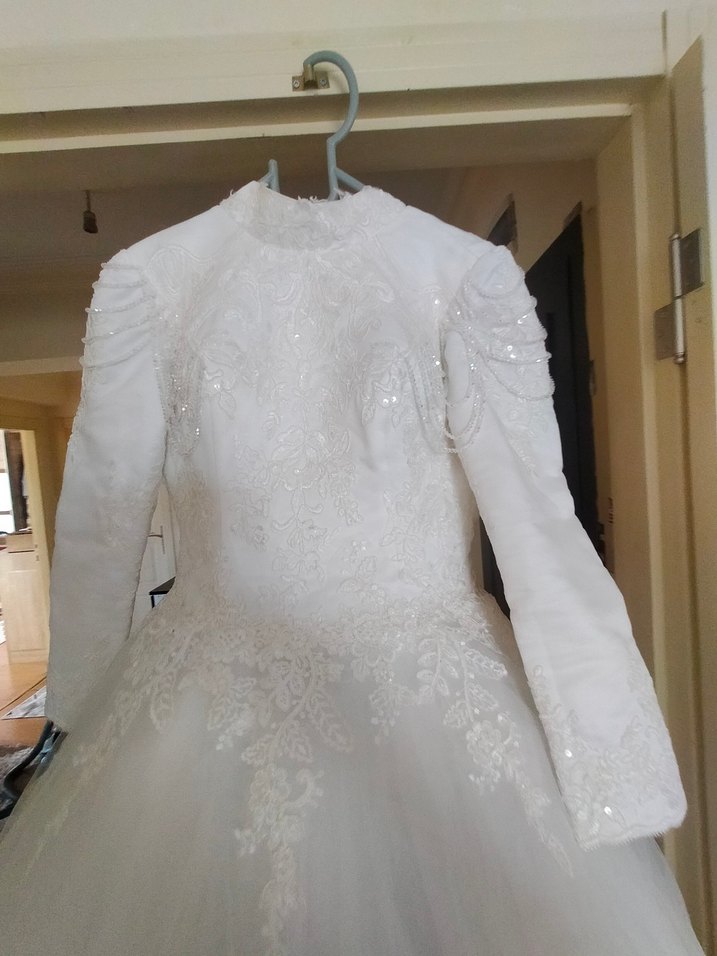 Vintage Beyaz Uzun Kollu Prenses Gelinlik - Görsel 3