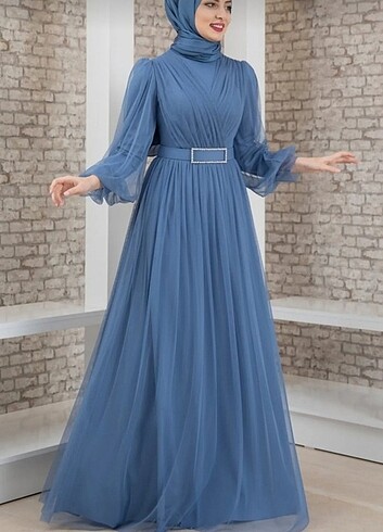 Mavi kemerli uzun elbise 