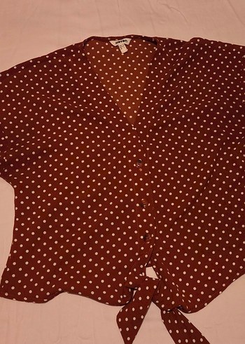 tarçın rengi gömlek ve bordo kimono tarzı bluz - Görsel 4