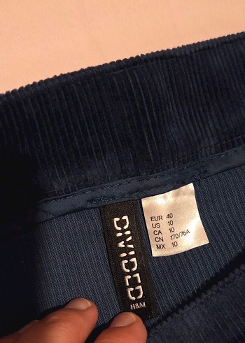 H&M lacivert fitilli  ve koton ekoseli kısa etekler - Görsel 4