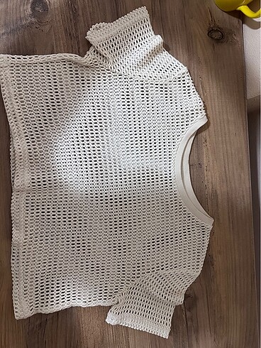 Delikli örme crop