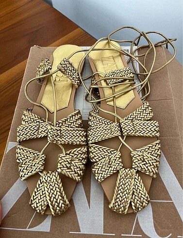 Zara viral sandalet