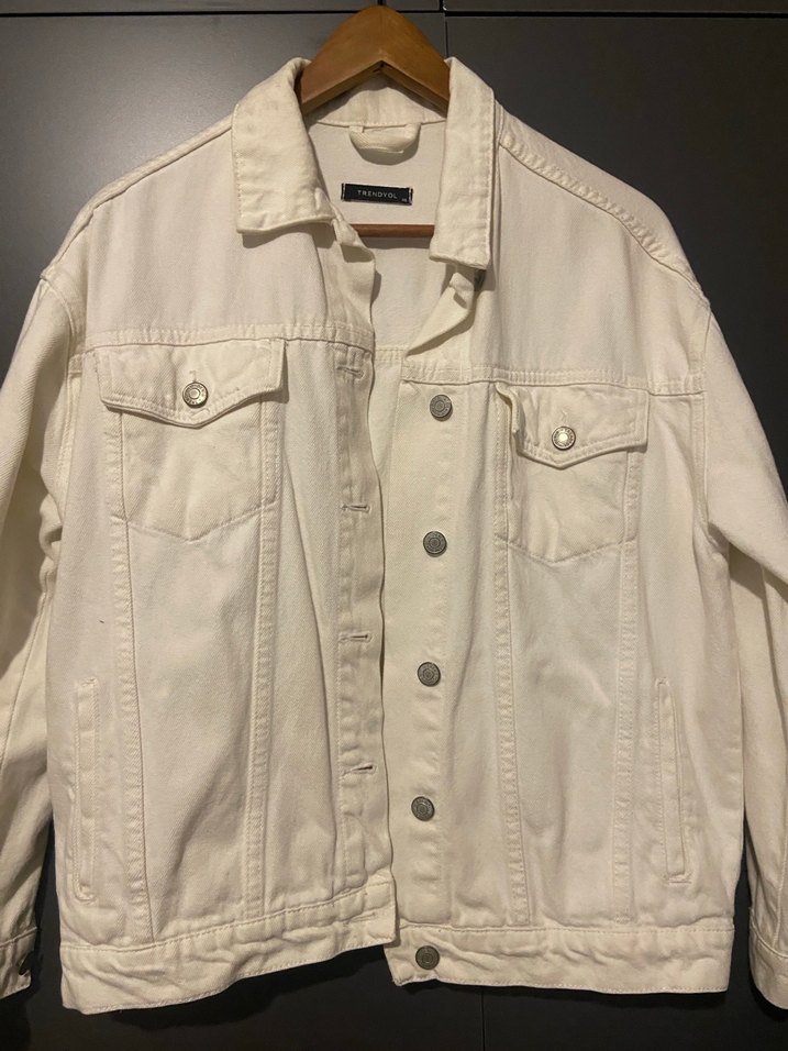 Beyaz Düğmeli Kadın Denim Ceket - Görsel 2