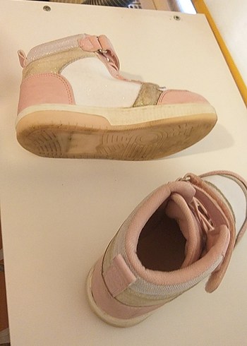 Kız Çocukları İçin Pembe Cırt Cırtlı Spor Ayakkabı - Görsel 8