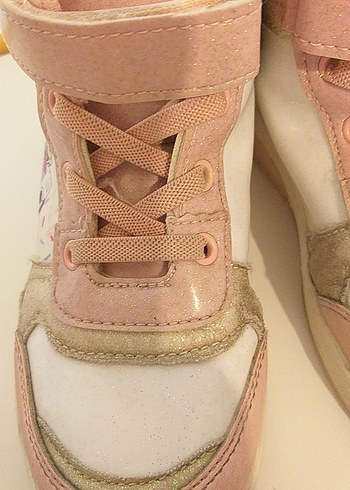 Kız Çocukları İçin Pembe Cırt Cırtlı Spor Ayakkabı - Görsel 11