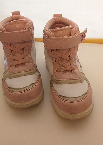 Kız Çocukları İçin Pembe Cırt Cırtlı Spor Ayakkabı - Görsel 4