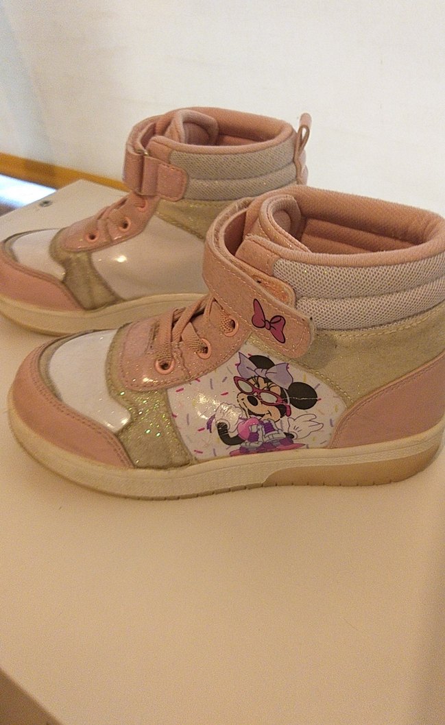 Kız Çocukları İçin Pembe Cırt Cırtlı Spor Ayakkabı - Görsel 3