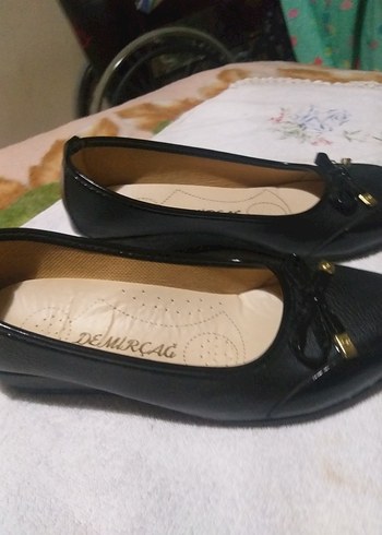 ANNE AYAKKABISI Siyah Yılan Desenli Düz Tabanlı Kadın Ayakkabı - Görsel 2