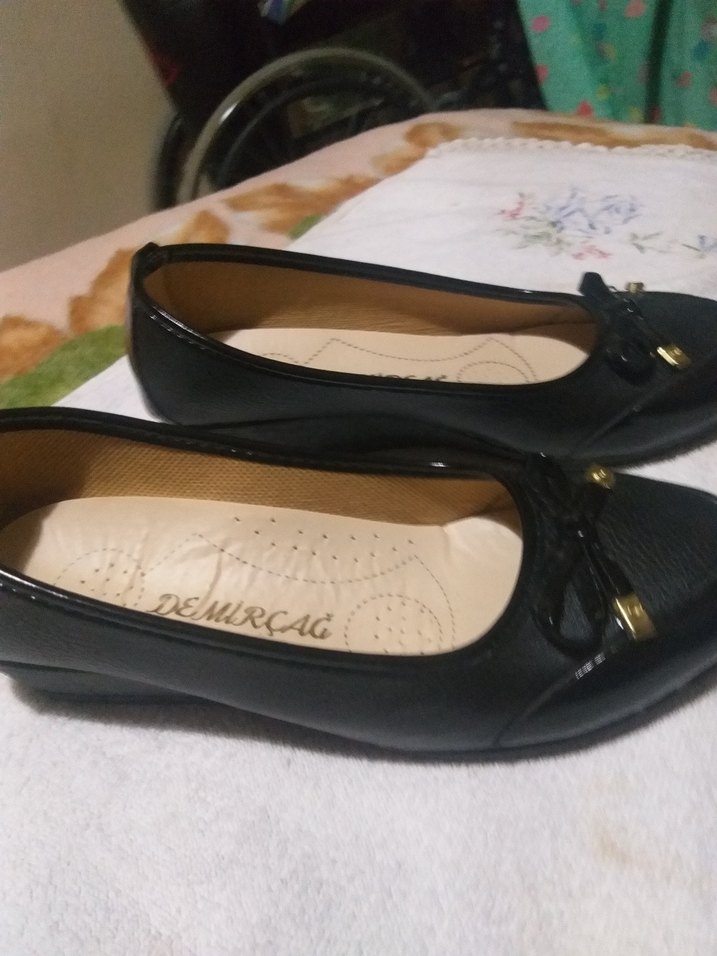 ANNE AYAKKABISI Siyah Yılan Desenli Düz Tabanlı Kadın Ayakkabı - Görsel 2