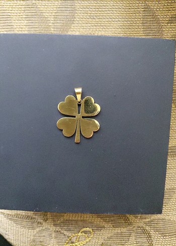 Altın Renkli Yonca Desenli Kolye Ucu - Görsel 3