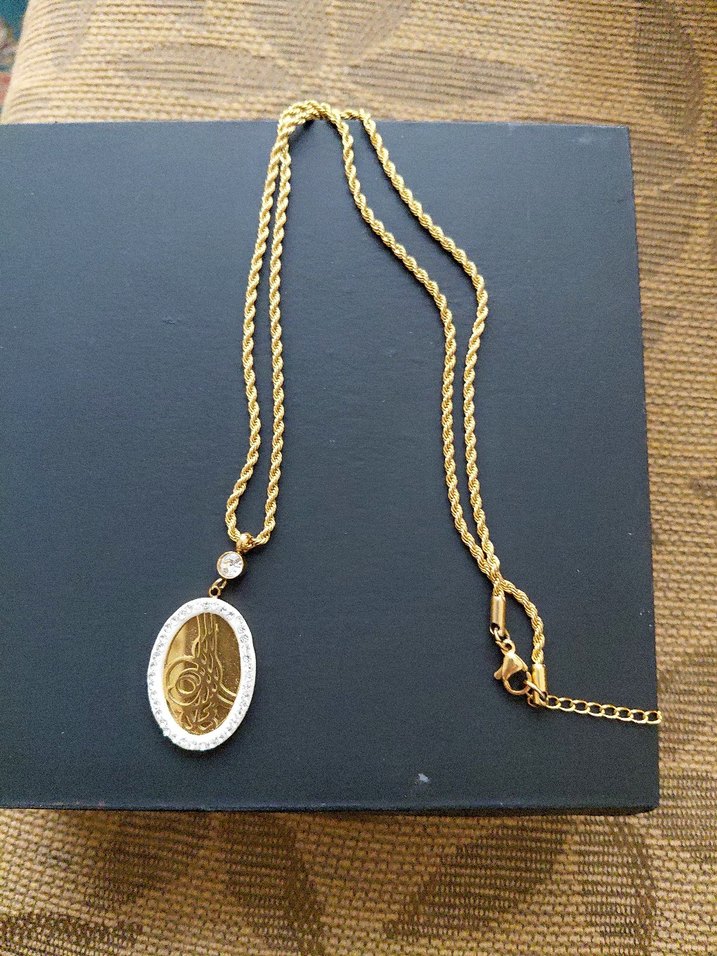 Altın Renkli Uzun Zincirli Kadın Kolye - Görsel 2