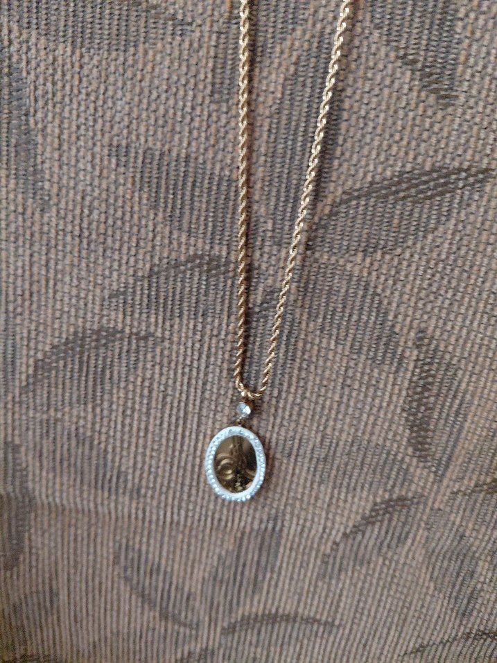 Altın Renkli Uzun Zincirli Kadın Kolye - Görsel 4