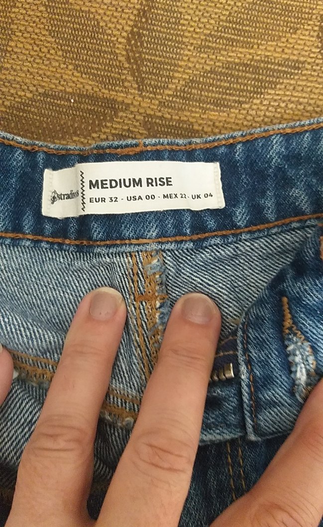 Kadın Mavi Bağcıklı Yırtık Kot Şort - Görsel 5