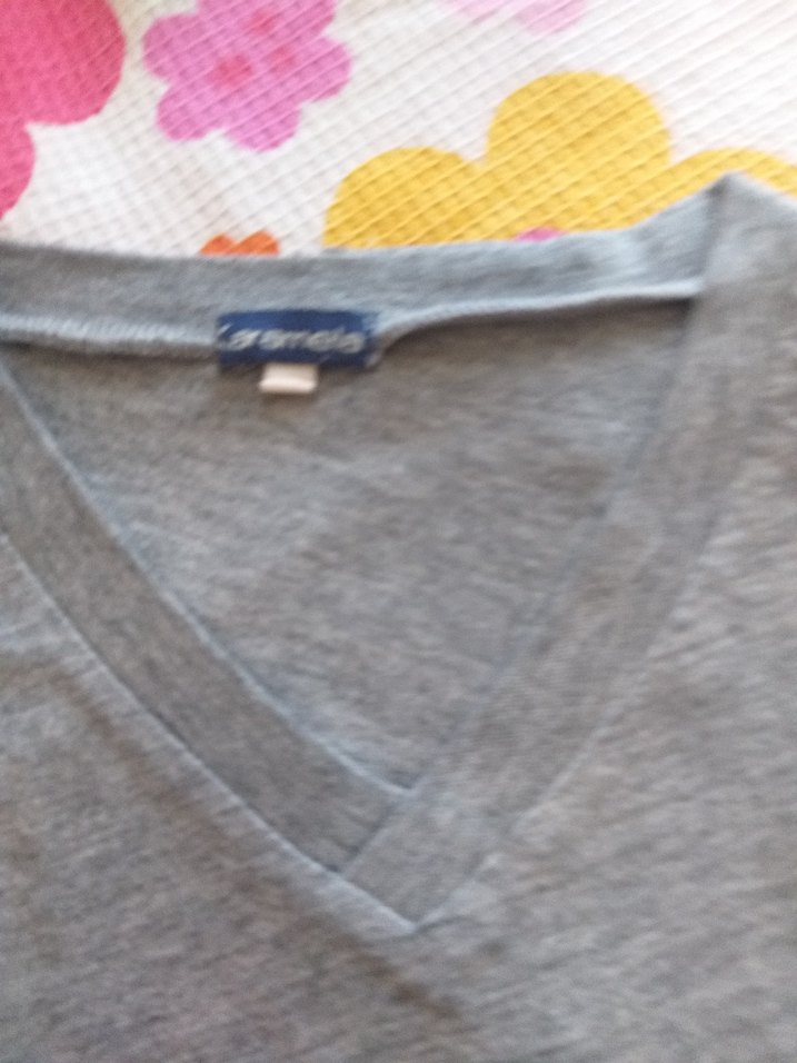 Gri V Yaka penye Erkek Tişört - Görsel 2