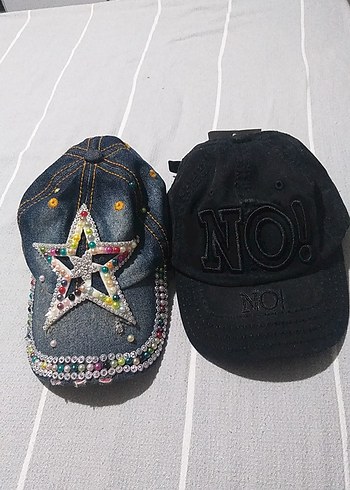 Siyah Rock Punk Tarzı çocuk Şapka ikili şapka fiyatidir.